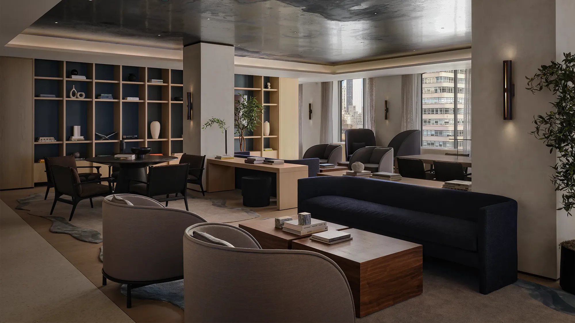 A stunning mix of workplace and lounge, encouraging productivity and comfort